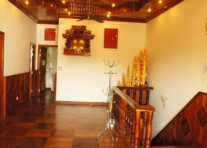 Bed & Breakfast Ratana City 3*