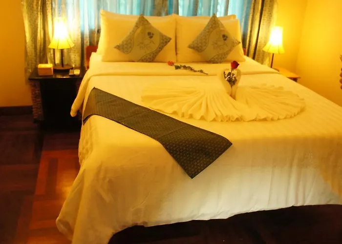Bed & Breakfast Ratana City 3*