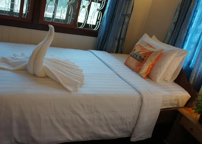 Ratana City Bed & Breakfast 3*